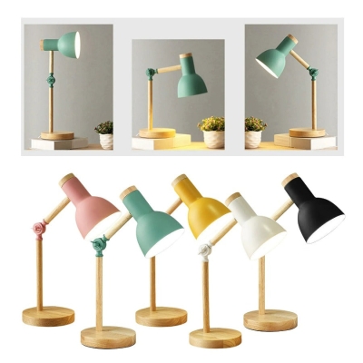 Noordse houten bureaulamp