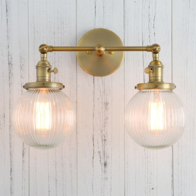 Wandkandelaar van getextureerd glas met twee lampen
