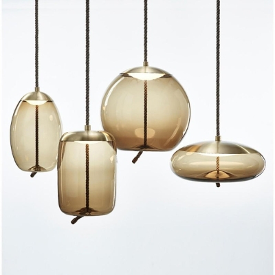 Noordse hanglampen van touw en glas