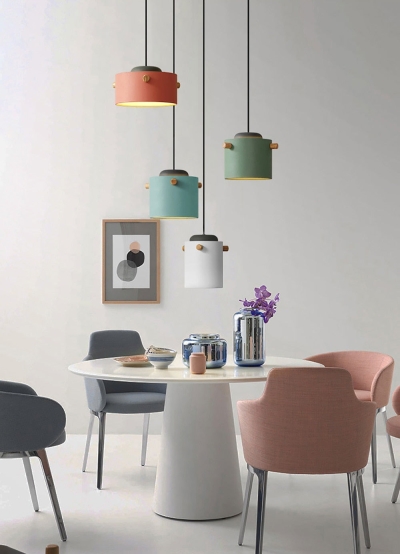 Kleurrijke Noordse hanglampen